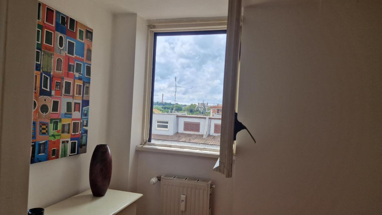 Casa Di Libri - Delizioso Appartamento A 10 Min Da Trastevere Рим Экстерьер фото